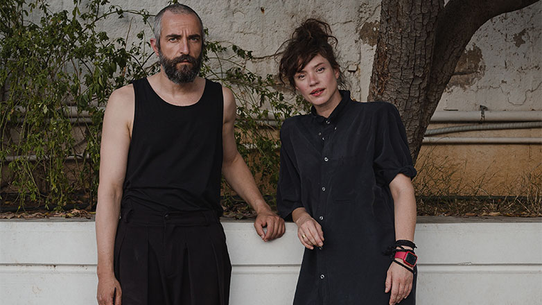 Η Έφη Μπίρμπα και ο Άρης Σερβετάλης «μπαίνουν» στην «Καρδιά του Σκύλου» του Μιχαήλ Μπουλγκάκοφ