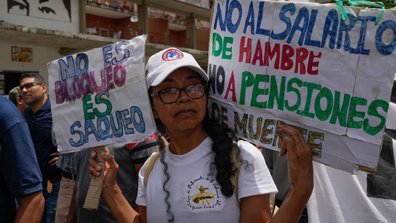 Βενεζουέλα: Εκπαιδευτικοί διαδηλώνουν διαμαρτυρόμενοι για τους μισθούς πείνας