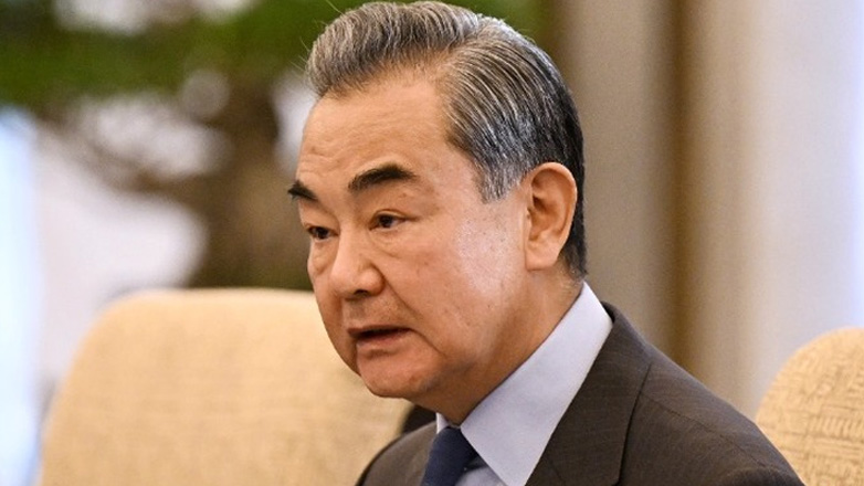 Επίσκεψη του ΥΠΕΞ της Κίνας στη Ρωσία