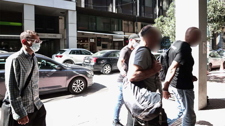Στα δικαστήρια Πειραιά οι 2 Τούρκοι συλληφθέντες για κατασκοπεία στον Πόρο – Τι υποστήριξαν στις Αρχές