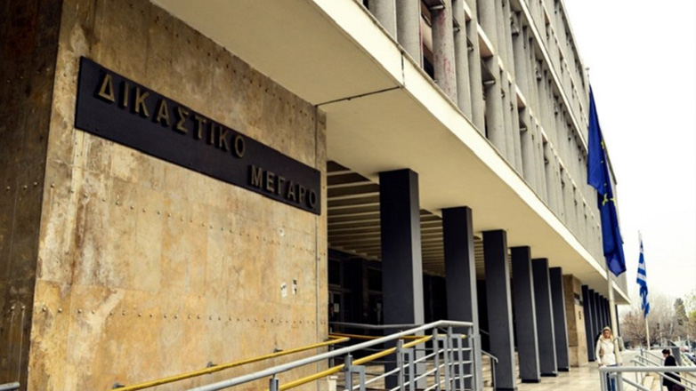 Ελεύθερος ο μοναχός που έδειρε άλλον μοναχό στο Άγιον Όρος – Νέα αναβολή της δίκης