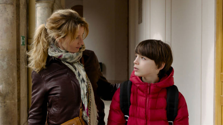 «Το Βιβλίο των Θαυμάτων»: Μια ταινία της Λίζα Αζουέλος για τη μητρική αγάπη