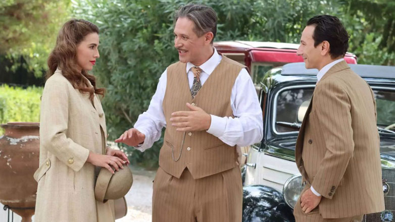 Πανθέοι: Διθυραμβικά σχόλια στο Twitter – Ξεχώρισαν ο Αιμίλιος Χειλάκης και η Κόρα Καρβούνη