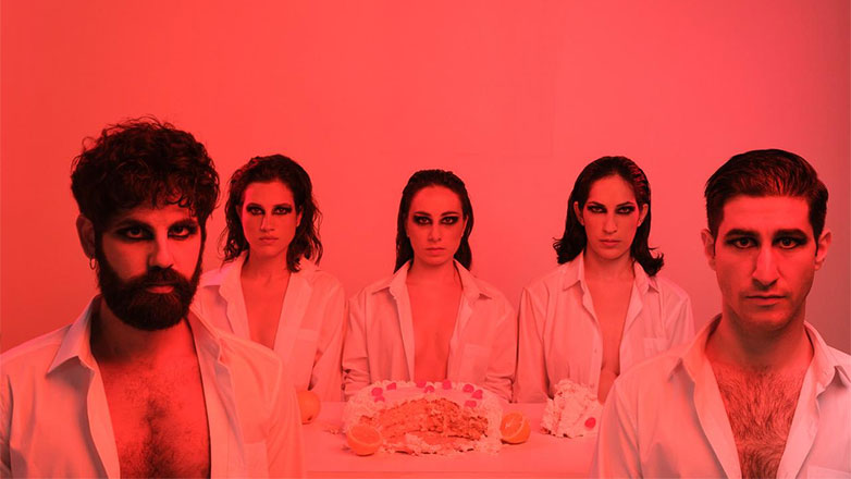 «Εγκλήματα καρδιάς» της Μπεθ Χένλευ σε σκηνοθεσία Αλέξανδρου Κοέν στο Faust «Εγκλήματα καρδιάς» της Μπεθ Χένλευ σε σκηνοθεσία Αλέξανδρου Κοέν στο Faust