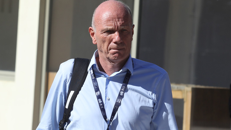 Ο Μπένετ λέει ότι… δεν βρίσκει ξένο διαιτητή: Στον αέρα το Παναθηναϊκός-ΑΕΚ!