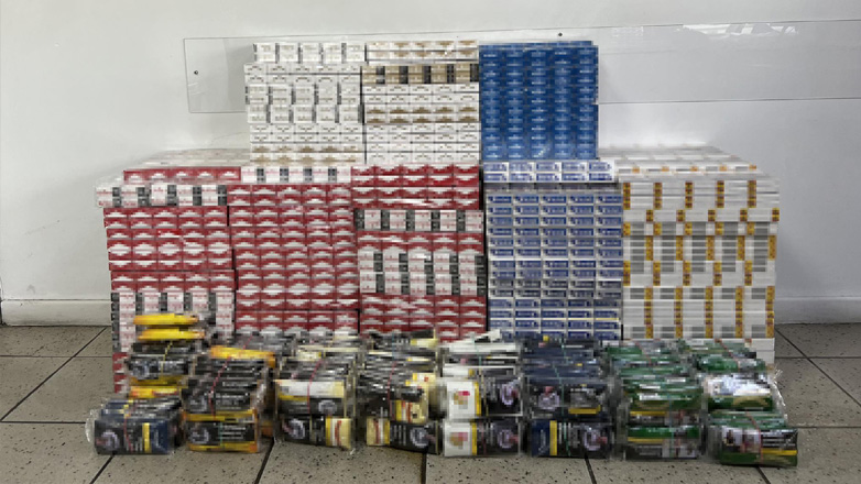 Πειραιάς: Συνελήφθησαν 2 άτομα για διακίνηση λαθραίων καπνικών προϊόντων