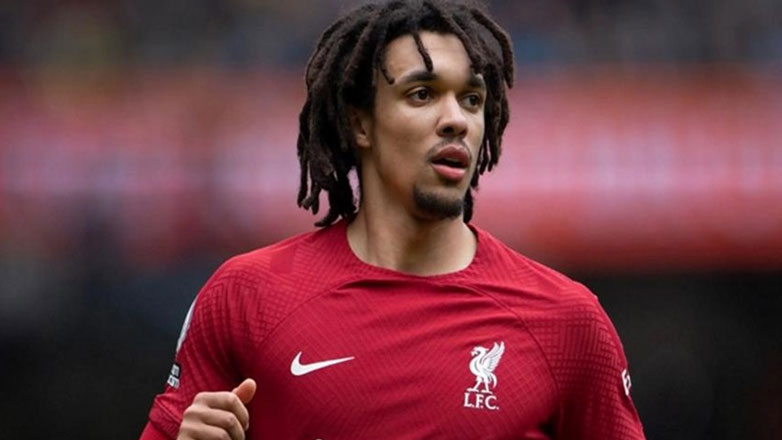 Λίβερπουλ: Προσφέρει νέο συμβόλαιο στον Άρνολντ