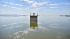 Αγνοείται ψαράς στη λίμνη Κάρλα