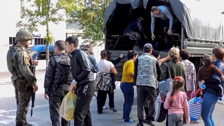 Κομβόι του Ερυθρού Σταυρού με ανθρωπιστική βοήθεια πέρασε στο Ναγκόρνο Καραμπάχ