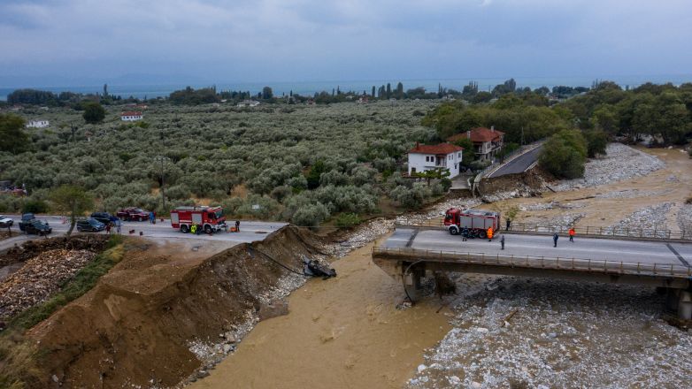 Βαθαίνουν το χείμαρρο που πλημμύρισε τον Βόλο – Λαμβάνονται μέτρα για τη νέα κακοκαιρία