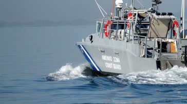 Αστυπάλαια: Επιχείρηση διάσωσης 76 μεταναστών – Συνελήφθησαν δύο διακινητές