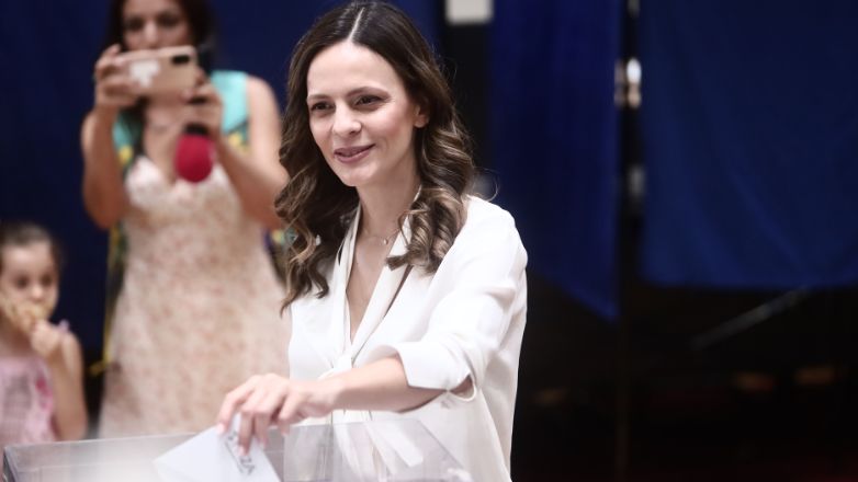 Ψήφισε η Έφη Αχτσιόγλου – «Επιστροφή της παράταξής μας σε κυβερνητική τροχιά»