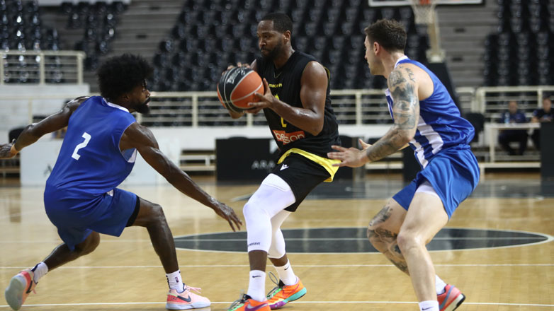 Με επιθετική πολυφωνία η ΑΕΚ, 90-68 την Καρδίτσα