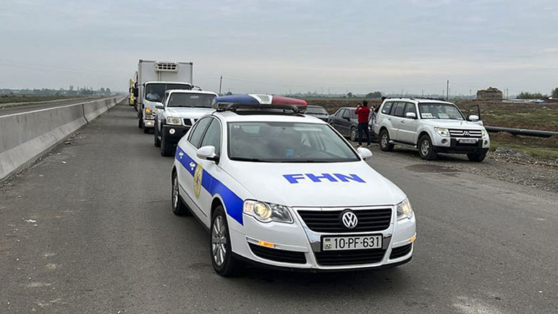 Ασθενοφόρα με τραυματίες κατευθύνονται από το Ναγκόρνο Καραμπάχ προς την Αρμενία