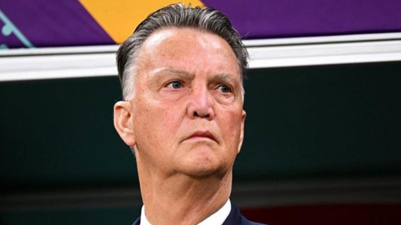 Φαν Γκάαλ για Άγιαξ: Δεν είμαι διαθέσιμος, η υγεία μου προέχει»