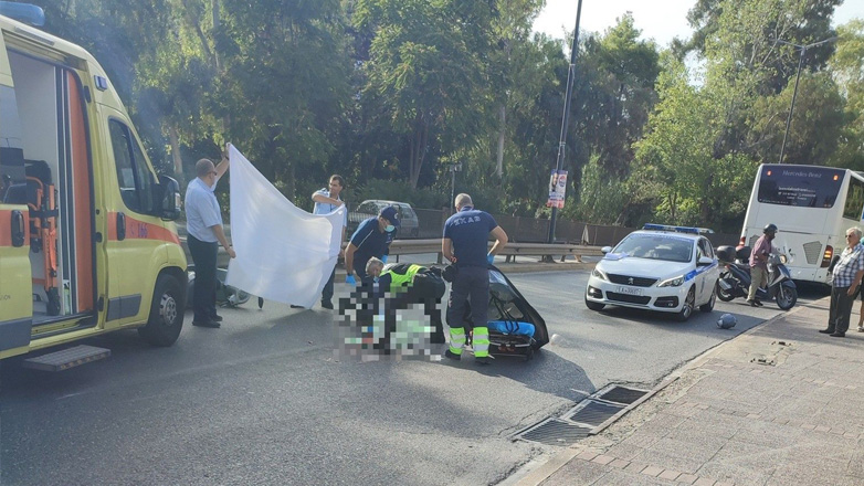 Τροχαίο δυστύχημα στη Νέα Ιωνία – Λεωφορείο συγκρούστηκε με μηχανή
