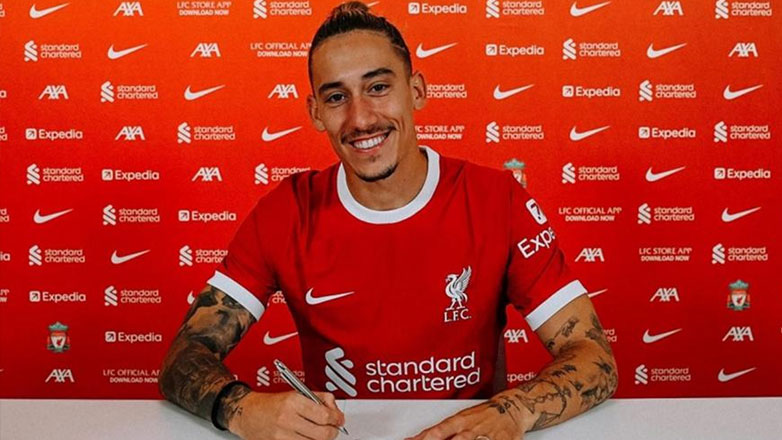 Επέκτεινε το συμβόλαιο του στη Λίβερπουλ ο Τσιμίκας