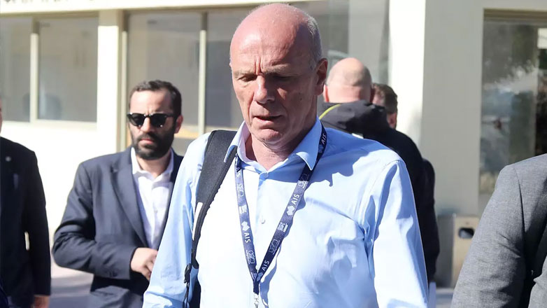 Μπένετ: «Η ΕΠΟ δεν επιθυμεί να ακολουθήσει τον τρόπο FIFA/UEFA»