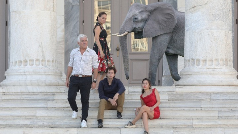 «Ο Ελέφας» του Κώστα Μποσταντζόγλου στο Δημοτικό Θέατρο Πειραιά