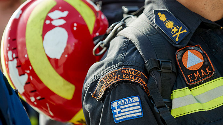 Επιχείρηση απεγκλωβισμού δύο ατόμων στη Σιθωνια απο την ΕΜΑΚ