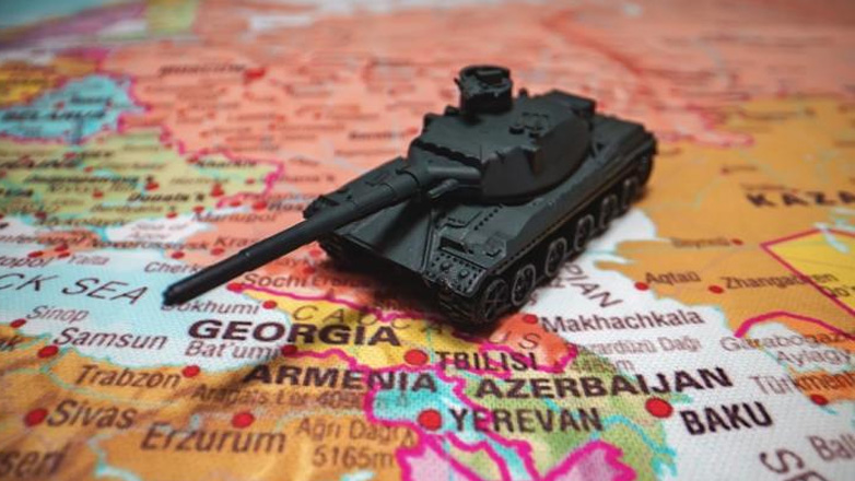 Αζερμπαϊτζάν: Δεν θα χρησιμοποιήσει βία για να δημιουργήσει έναν «διάδρομο» προς το Ναχιτσεβάν