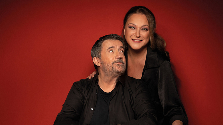 «Sexy Laundry»: Σπύρος Παπαδόπουλος και Ρένια Λουϊζίδου για τρίτη σεζόν στο Θέατρο Κάππα