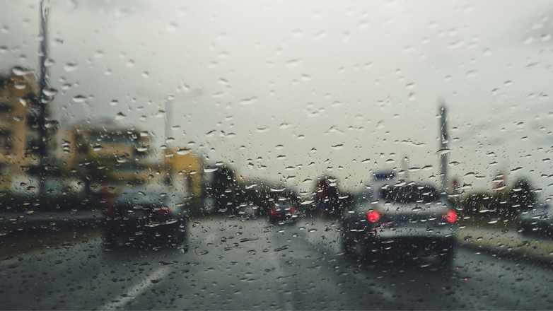 Λαμπρά Χριστούγεννα και «θαμπή» Πρωτοχρονιά με βροχές