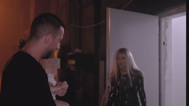 Ελένη Φουρέιρα: Στα γυρίσματα του νέου της video clip με τον 8 μηνών γιο της