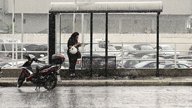 Κακοκαιρία Elias: Κλείνει για λόγους ασφαλείας η λεωφόρος Αναβύσσου