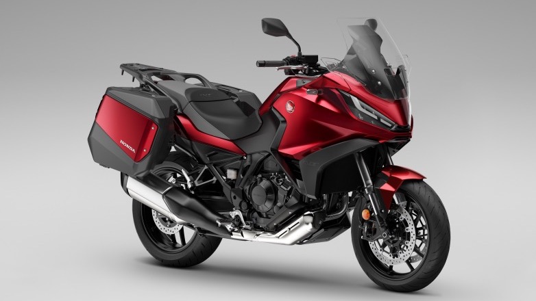 Η Honda NT1100, η πιο δημοφιλής τουριστική αποκτάει νέα χρώματα.