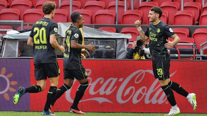 Ολλανδία: Ολοκληρώθηκε το… μαρτύριο του Άγιαξ στο ντέρμπι, 4-0 η Φέγενορντ