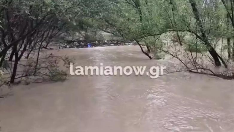 Λαμία: Στα όρια ο Σπερχειός – Εκκενώνονται Πετρίλια και Σοφιάδα