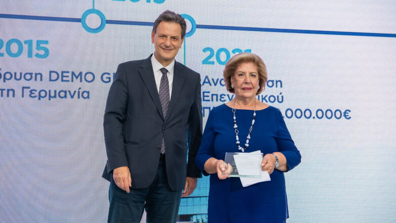 Διάκριση του Σταύρου Δέμου ως Πρωτεργάτης της Ελληνικής Φαρμακοβιομηχανίας