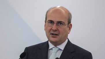 Χατζηδάκης: Τον Σεπτέμβριο έρχονται νέα μέτρα στήριξης για τη μεσαία τάξη