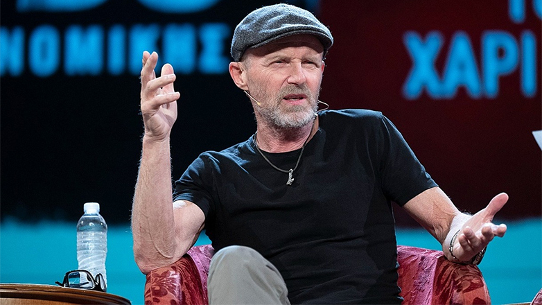 Εικόνες από την επιτυχημένη παρουσία του Jo Nesbo στο Θέατρο Ολύμπια