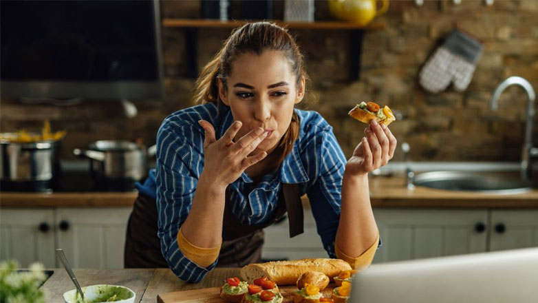 Πώς προστατεύουμε την υγεία μας όταν…τσιμπολoγάμε;