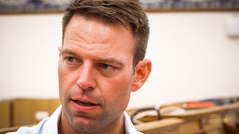 Επανέρχεται στο θέμα Μπέου ο Κασσελάκης: «Από το πρωί περιμένω την ευθεία καταδίκη του ‘καταλληλότερου’ γαλάζιου δημάρχου» – Η απάντηση της ΝΔ