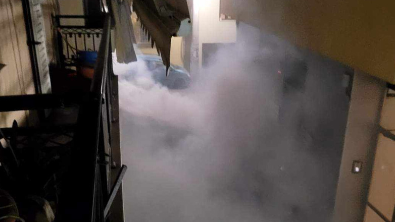 Κρήτη: Πετροπόλεμος και δακρυγόνα μεταξύ αντιεξουσιαστών και αστυνομικών στο κέντρο του Ηρακλείου