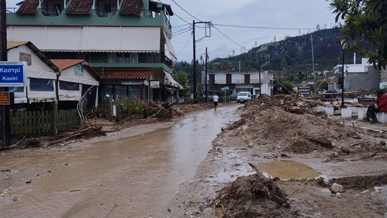 Βόρεια Εύβοια: Με τη συμβολή μηχανημάτων των ενόπλων δυνάμεων η αποκατάσταση ζημιών σε υποδομές