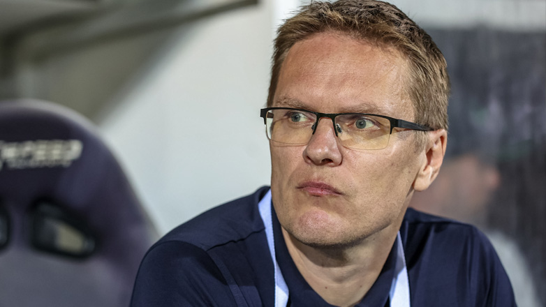 Νταμπράουσκας: «Οι παίκτες μου είναι ήρωες που κράτησαν το μηδέν»