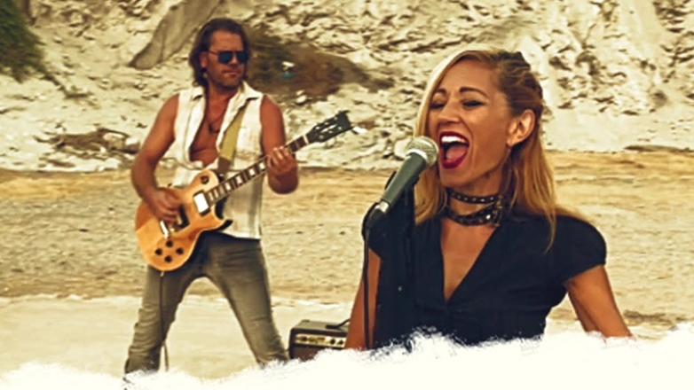 «Κράτα Γερά»: H Τάνια Κικίδη επιστρέφει με ένα ροκ τραγούδι που θα συζητηθεί