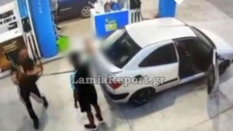 Λαμία: Προφυλακιστέοι οι δύο νεαροί που χτύπησαν καρκινοπαθή σε πρατήριο βενζίνης