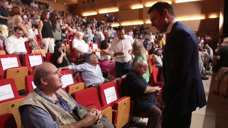 Σήμερα η συνάντηση Κασσελάκη – Φίλη στη Βουλή