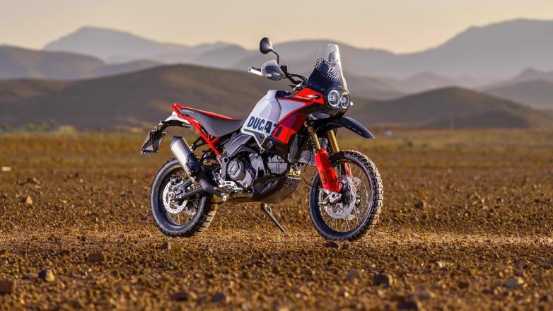 Νέα Ducati DesertX Rally 2024 – Mια Rally Raid έκδοση της DesertX