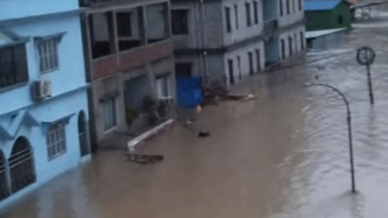 Ινδία: Τουλάχιστον 10 νεκροί και 82 αγνοούμενοι από τις πλημμύρες στο Σικίμ