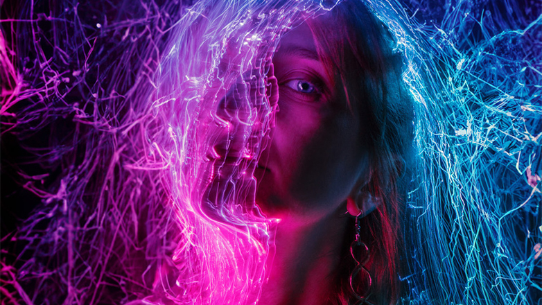 Η Μαρία Παπαγεωργίου τραγουδά Θάνο Μικρούτσικο