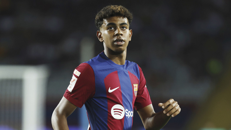 Έγραψε ιστορία ο Γιαμάλ: Έγινε ο νεότερος παίκτης που ξεκινά βασικός στο Champions League!