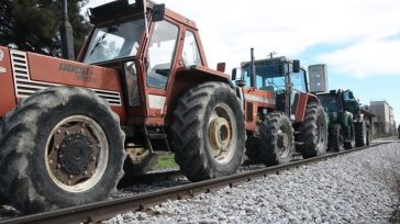 Άρχισαν οι πρώτες κινητοποιήσεις των αγροτών στη Θεσσαλία για τις αποζημιώσεις