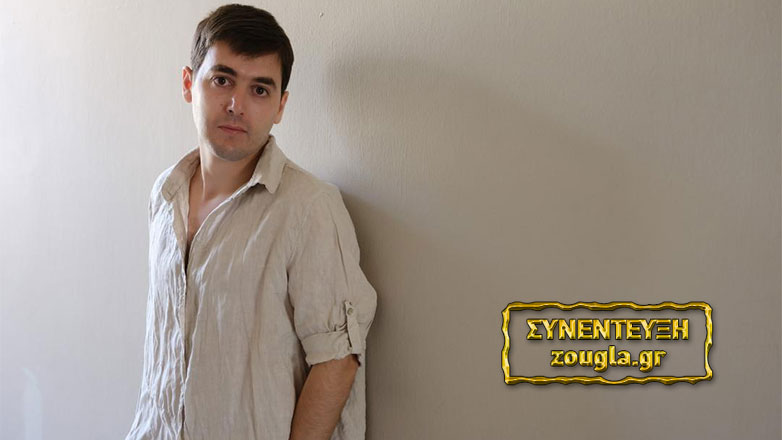 Ο Βασίλης Καλφάκης βάζει το «μαχαίρι στο κόκαλο» στο θέατρο 104