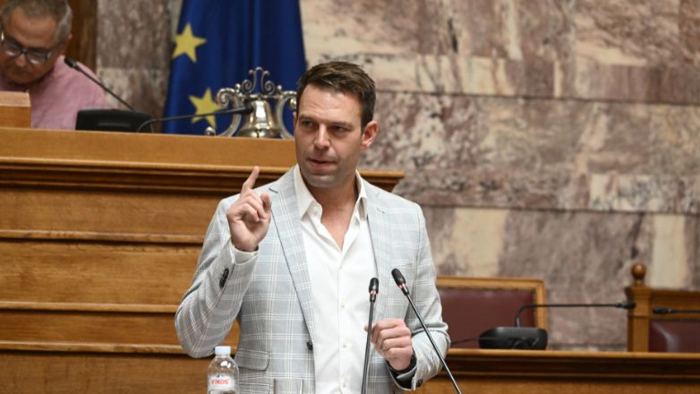 H πρώτη ομιλία Κασσελάκη στην Κοινοβουλευτική Ομάδα του ΣΥΡΙΖΑ: «Εμείς οι 48 απέναντι στους άριστους 158»